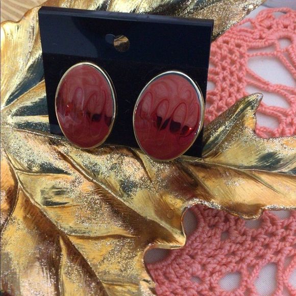 Vintage 80’s Enamel Earrings Gold Metal Base Red Pink Swirls Oval Earrings Post - Picture 13 of 14